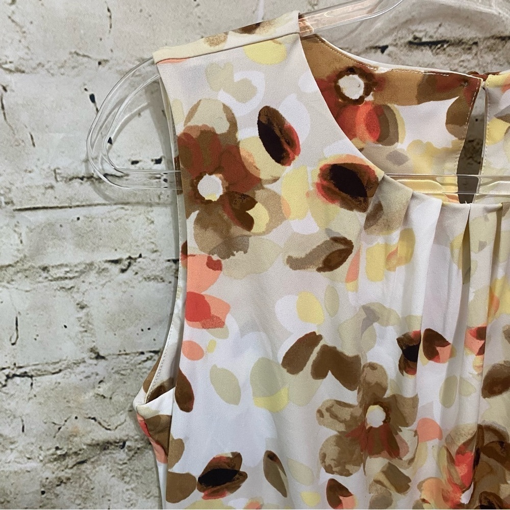 Calvin Klein Cream Peach Floral Print Pleated Sleeveless Top - Picture 3 of 6